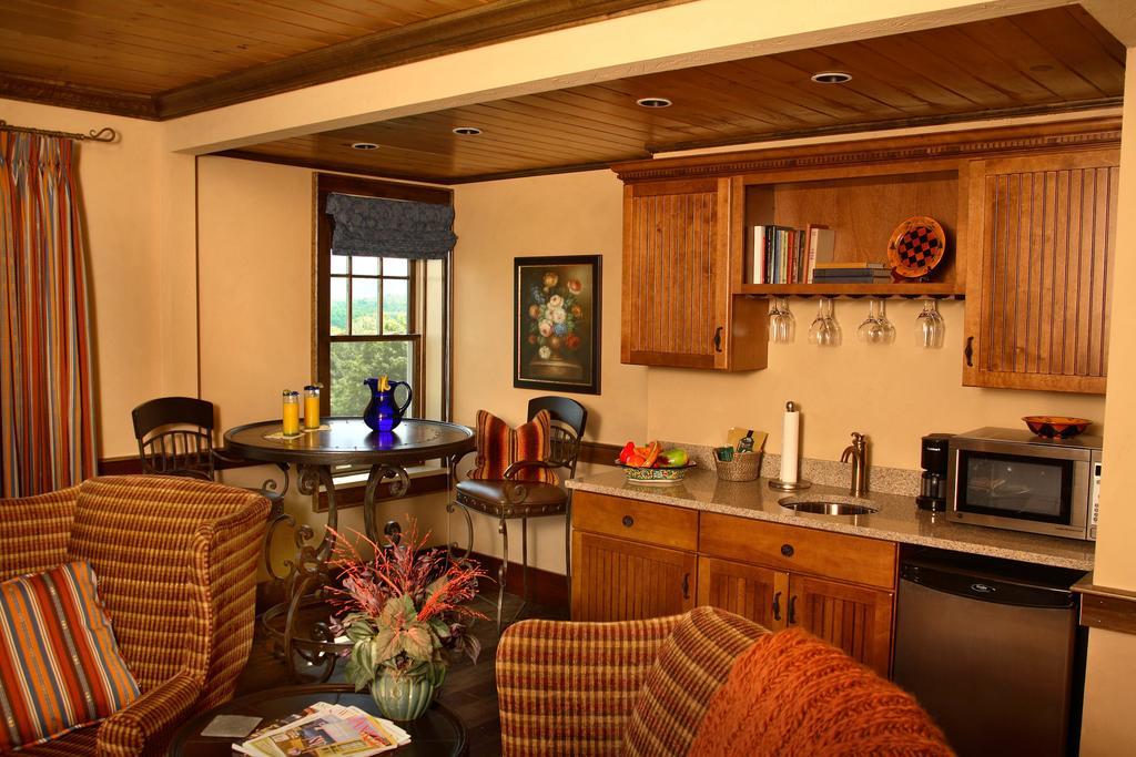 The Mountain Top Inn & Resort Chittenden Экстерьер фото